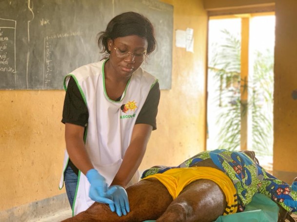 LA KINESIETHERAPIE (MASSAGE DES TRAVAILLEURS DE LA TERRE) 3